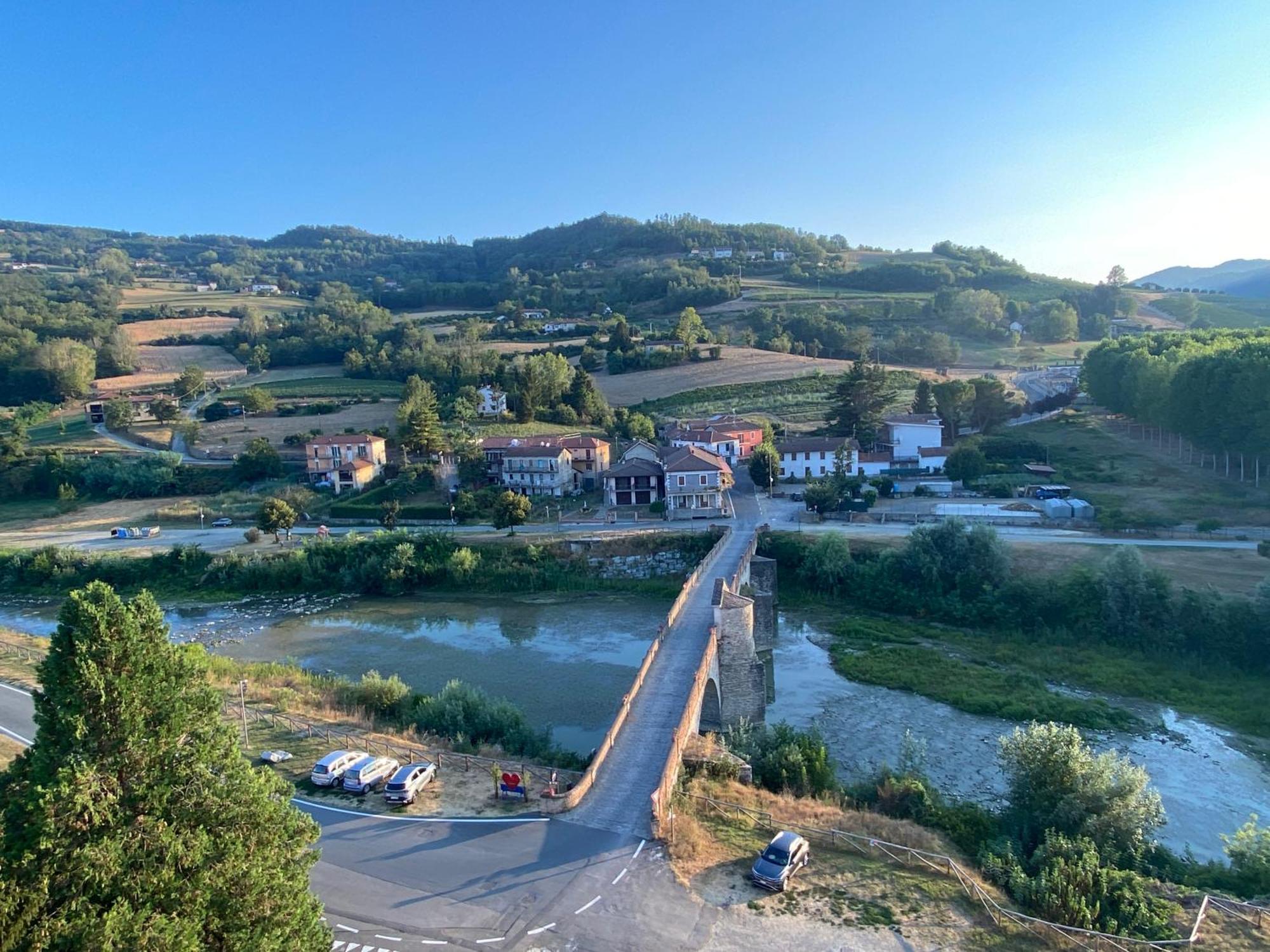 Vakantiehuis Casa Dolce Vista Monastero Bormida Eksteriør bilde